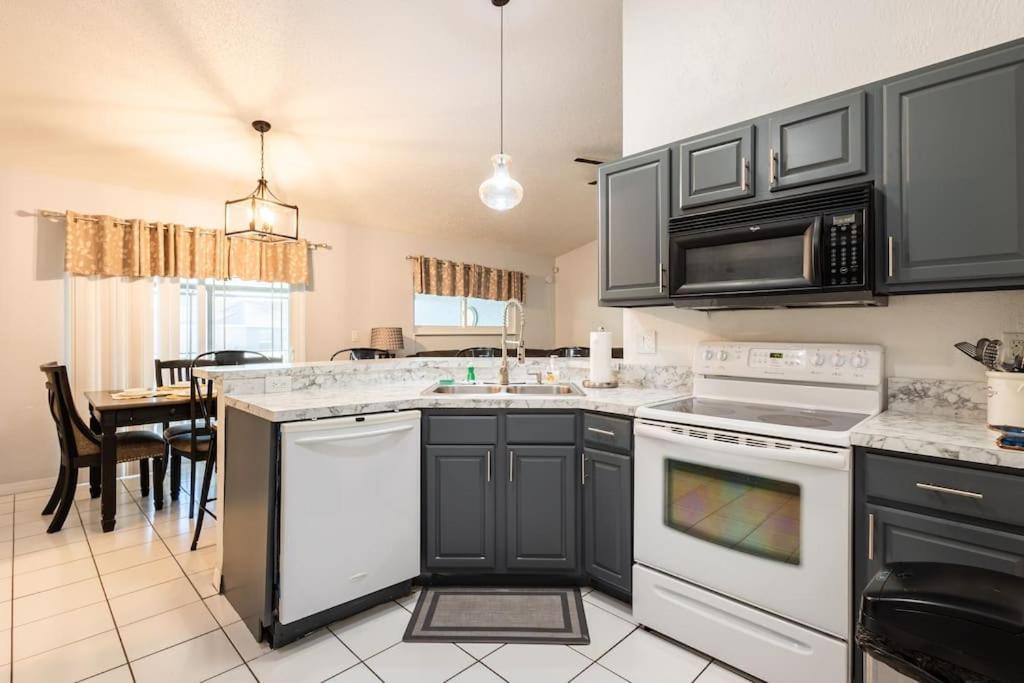 13 Mins From Disney Arcade, Private Pool, & Themed Rooms أورلاندو المظهر الخارجي الصورة